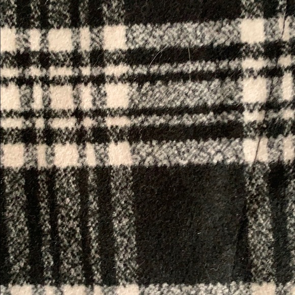 Abercrombie & Fitch plaid skirt - Picture 3 of 7